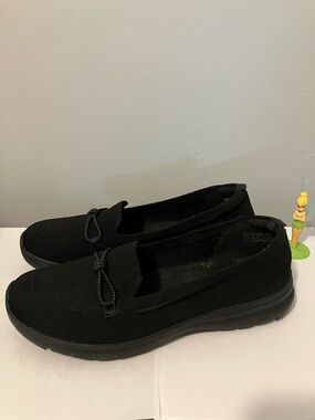 Women SKECHERS Slip in Relaxed FIT Size 9